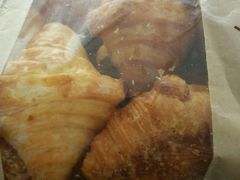 -绿姿鲜奶烘焙(临城店)
