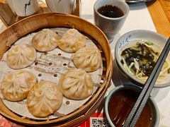 -馋三尺蟹粉小笼(人民广场店)