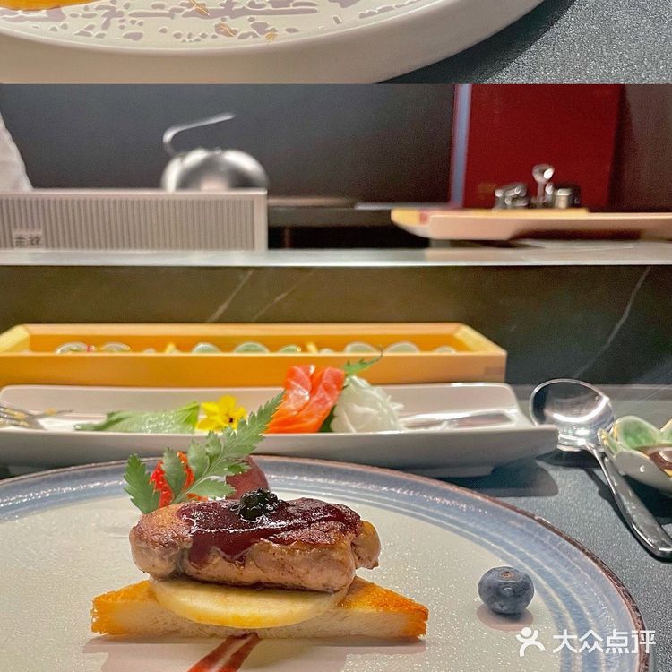 忘吃甜品和水果就走了…