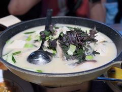 -头上红煨盐鸡·非遗院子餐厅