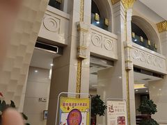 -碧中海汤泉汗蒸酒店