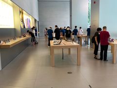 -Apple零售店(华贸购物中心店)