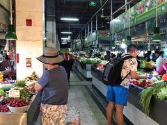 自助取餐区-三亚新鸿港水果一级批发市场