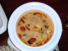 冬阴功汤-食肆&Fourteen(武林夜市店)