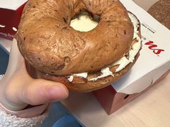 肉桂贝果-Tims天好咖啡(莘庄龙之梦店)