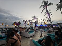 -FINNS Beach Club