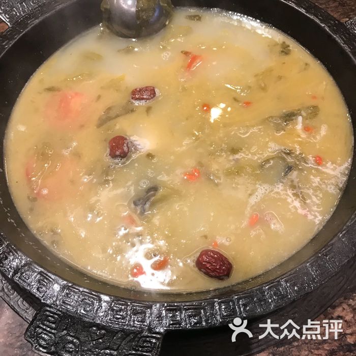 走哪吃哪乐呵呵           大嘴叉子吃           走哪吃