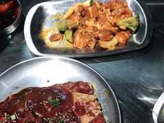 -马路牙子烧烤音乐酒馆(望京店)