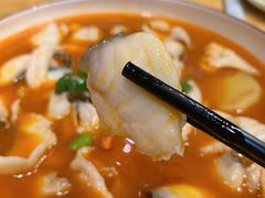 思茅酸汤鱼片-老滇山寨•云南特色菜•地方菜•民族风情歌舞表演(金碧店)