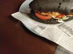 -卡普里披萨·牛扒·下午茶