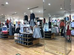 -优衣库(郑州丹尼斯大卫城店)