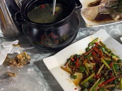 -范饭椰林川湘味海鲜·椰子鸡(三亚湾椰梦长廊店)