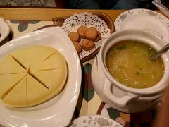 -乌镇那一年小院主题餐厅(甘泉西路店)