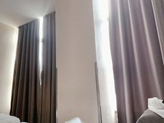 -Zsmart智尚酒店(上海北外滩四川北路东宝兴路地铁站店)