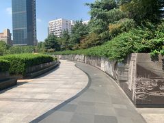 -上海不夜城广场(上海不夜城金融大厦店)