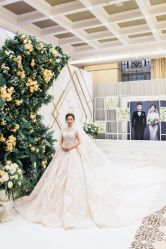 点击看大图 -艾米丽婚纱礼服