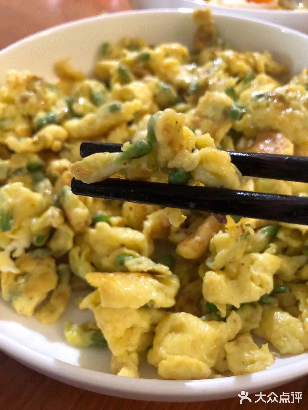 童年的芬芳[糖果]槐花香[调皮]一年只有这几天[双手合十]珍惜好时光