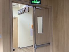 -上海仁爱医院口腔科 · 种植
