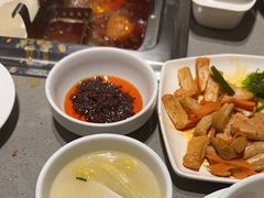 -海底捞火锅(曹安公路店)