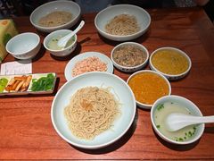 -裕兴记•蟹黄面馆(人民广场店)