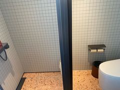 -桔子酒店(上海西藏北路地铁站店)