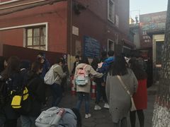 -许西美食一条街