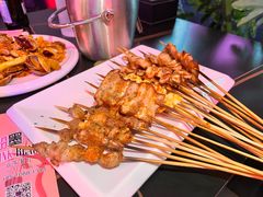 -粉墨特色菜·烧烤音乐酒馆