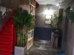 大堂-HIGH FIVE哈福手工汉堡(桂林路店)