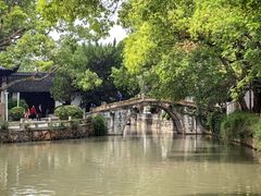-汇龙潭
