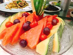 水果拼盘-雅和生态渔庄·宜城锅巴饭(龙灵山公园店)
