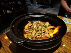 -泉畔人家·老济南经典鲁菜(大明湖店)