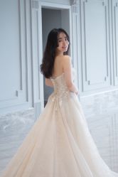 抹胸-MuseMarry婚纱(前海嘉里中心店)