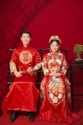 -易摄影婚纱摄影工作室