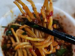 折耳根-牛华八婆麻辣烫(起源店)