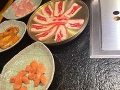 -臻牛烤肉