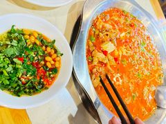 -味之溢美蛙仔姜兔·肥肠鱼•耗儿鱼(文星店)