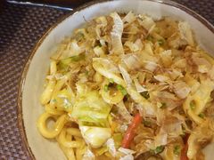 牛肉炒乌冬面-尺山寸水日料(马桥满天星店)
