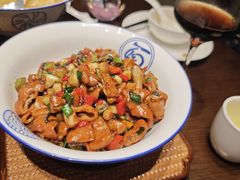 本地酸菜炒大肠-炊江南·上海菜(国展华漕店)