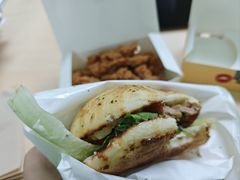 -必胜客(骡马市店)