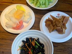养生小木耳-老佛爷蛙锅•鲜蛙煲(麦凯乐店)