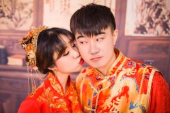 -巴黎新娘婚纱摄影