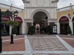 -佛罗伦萨小镇广佛名品奥特莱斯(疏港路店)