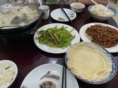 -余杨鸭鸭餐厅