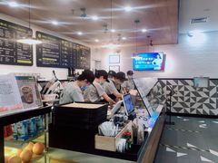 -油梨树 AVOCADO TREE(亮马桥店)
