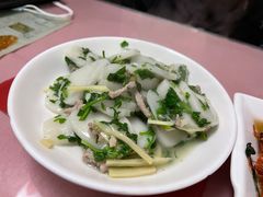 荠菜冬笋肉丝炒年糕-蘭心餐厅(进贤路店)