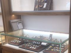 -品真阁华夏典当行(四通桥店)