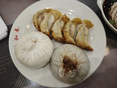 鲜肉锅贴-共和春(甘泉路店)