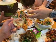 -两兄弟Song Pee Nong(2号店)