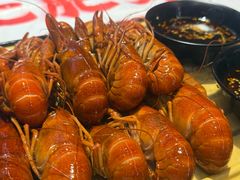 -肥肥虾庄·金牌油焖大虾(汉街SKP店)