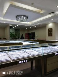 -威德钻石-克拉钻大本营(南京东路店)